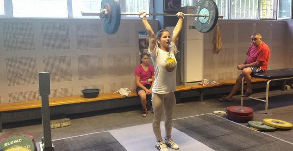 Борец и тежкоатлетка са номер 1 за годината в спортното училище, ХК Добруджа е най-добрият отбор